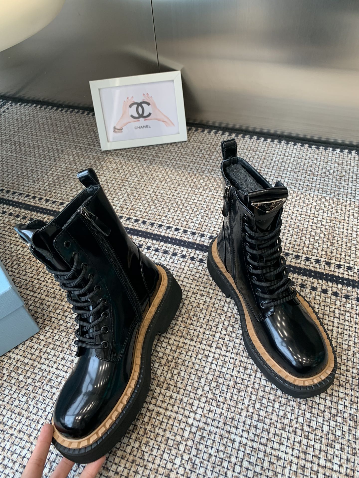 Pra 25fw Classic triangle-shaped ankle boots