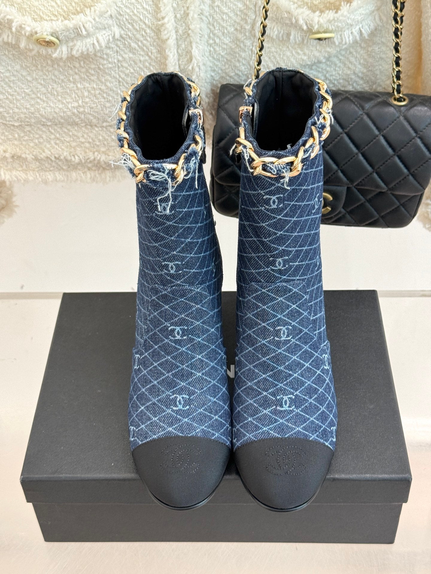 C 25Bfw Runway Style Diamond Chain High Heel Ankle Boots (DARK BLUE/BLUE)