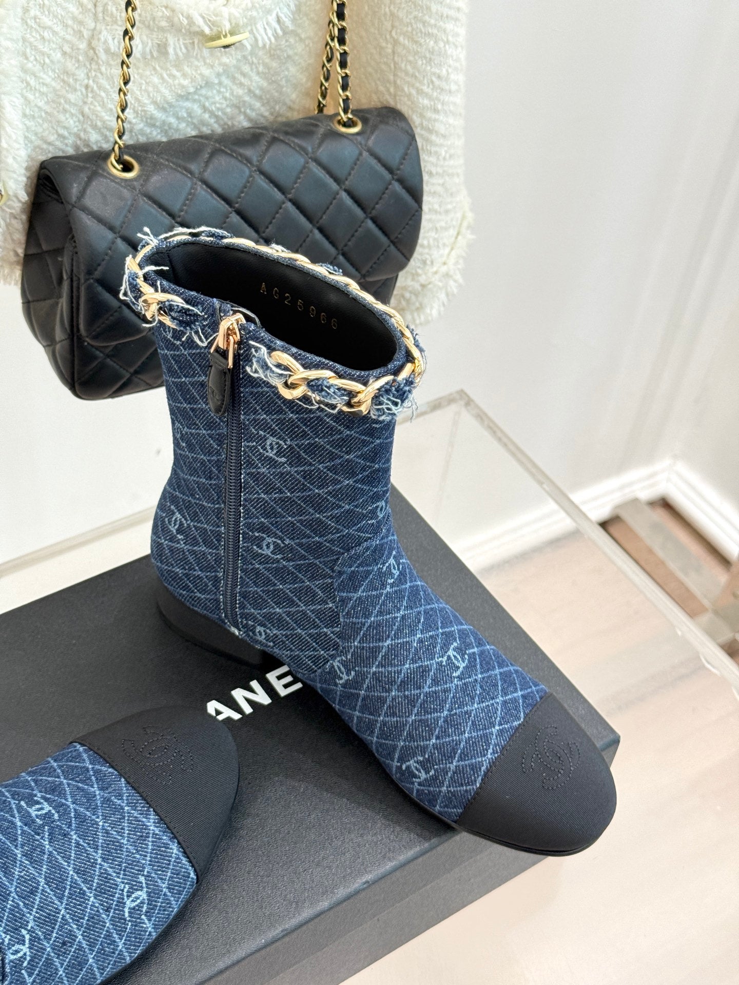C 25Bfw Runway Style Diamond Chain High Heel Ankle Boots