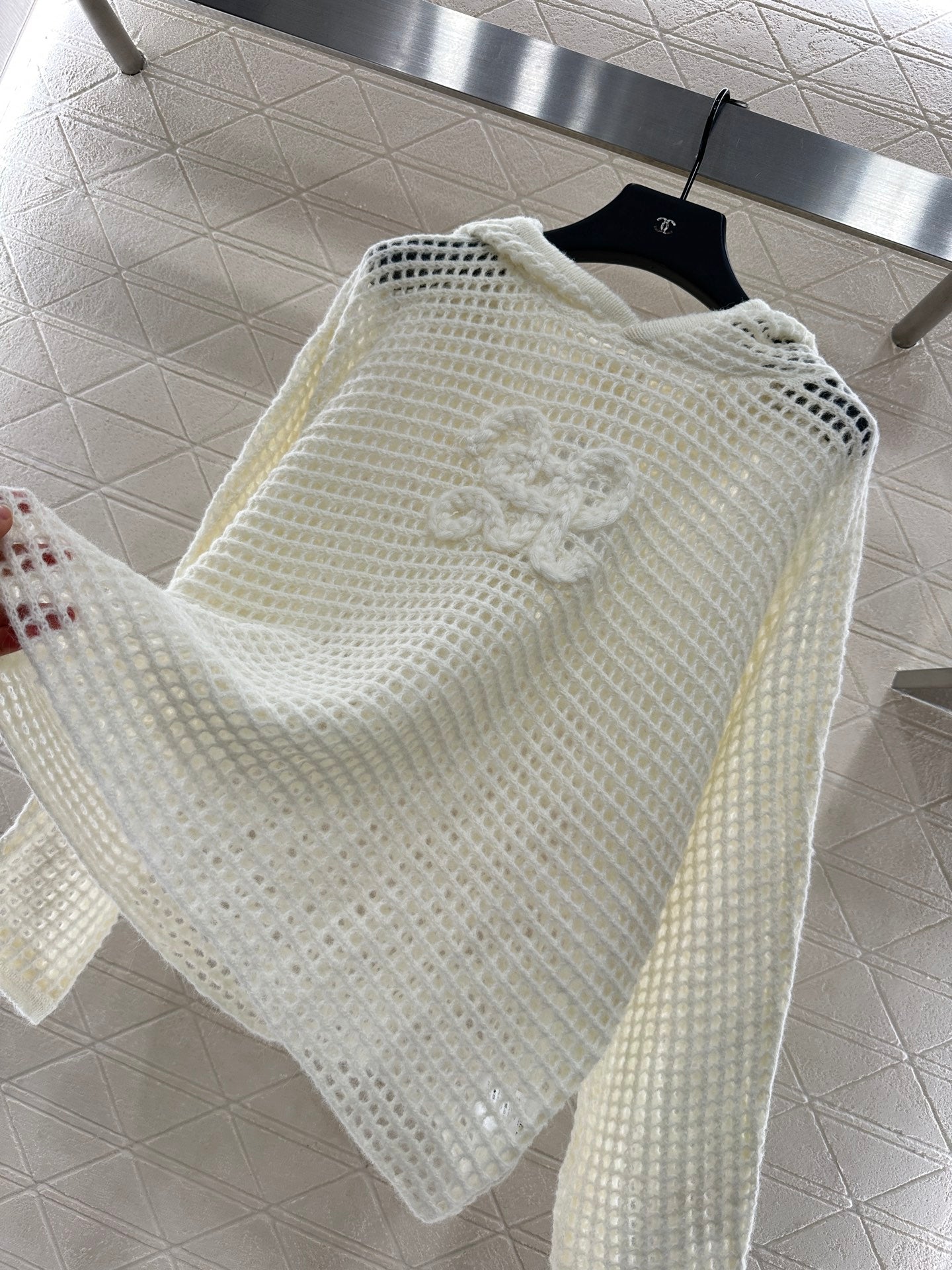 Ce 25 Embroidered hollow hooded pullover sweater