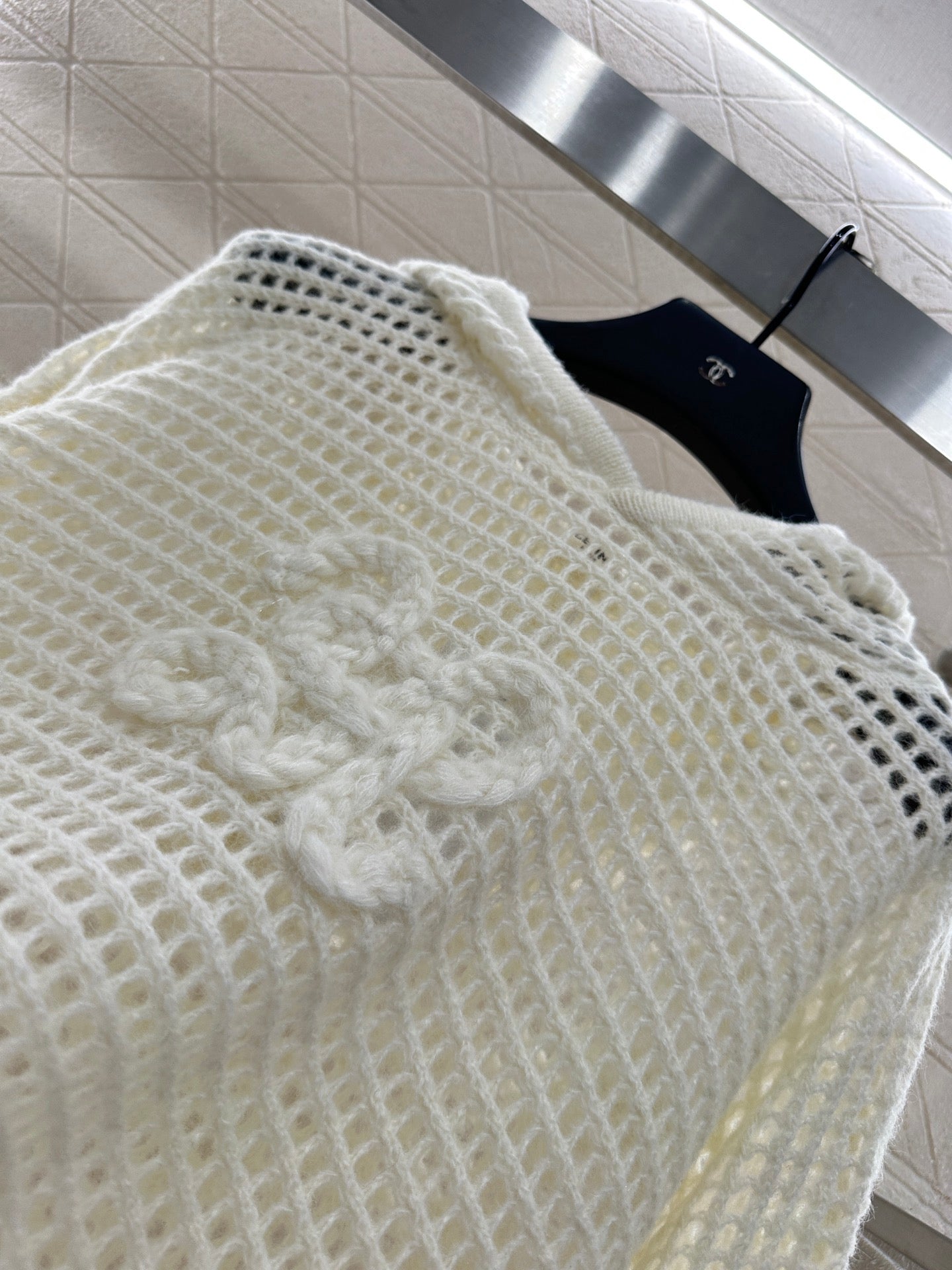 Ce 25 Embroidered hollow hooded pullover sweater