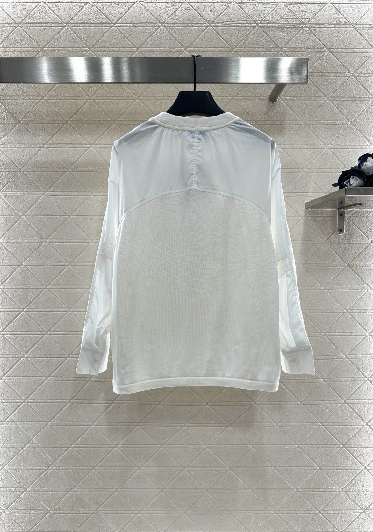 Pr 25 Crew neck paneled long-sleeved top