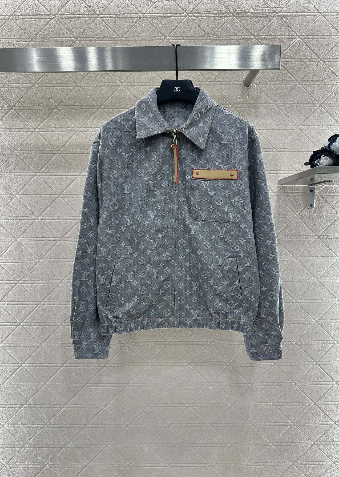 L 25 Denim jacquard jacket and skirt suit