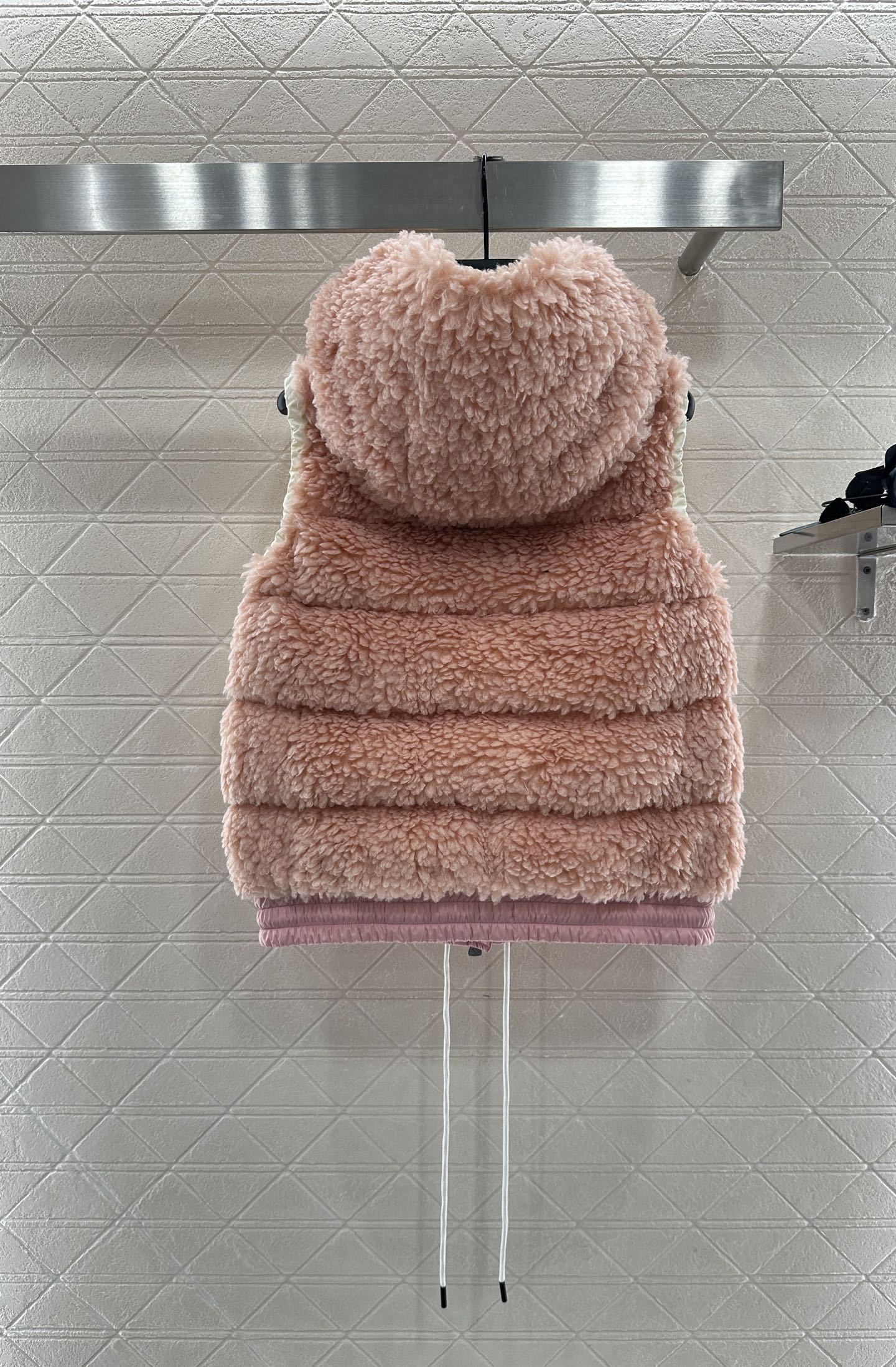 Mon 25 Plush zipper down vest
