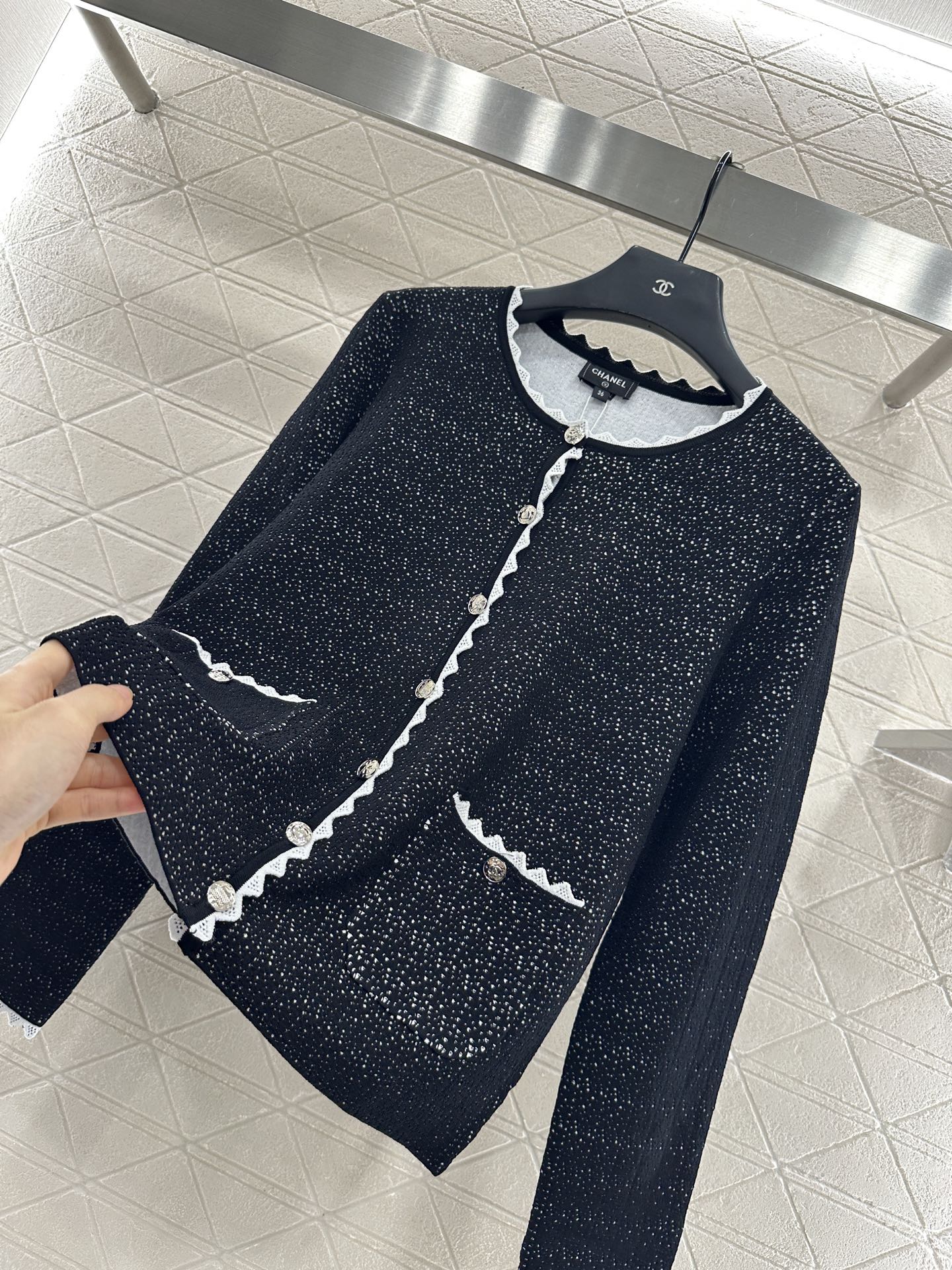 C 25 Lace design knitted cardigan (hidden version)