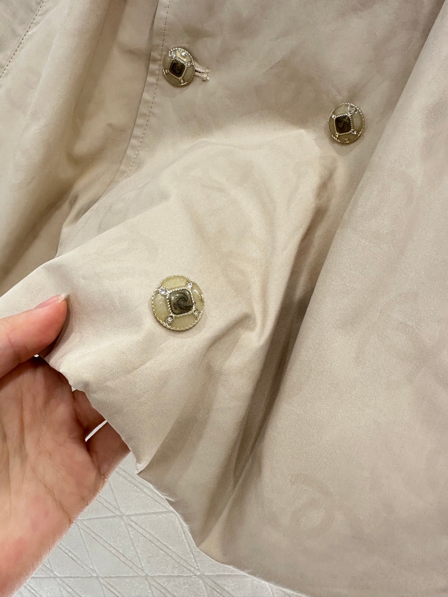 C 25 Short trench coat