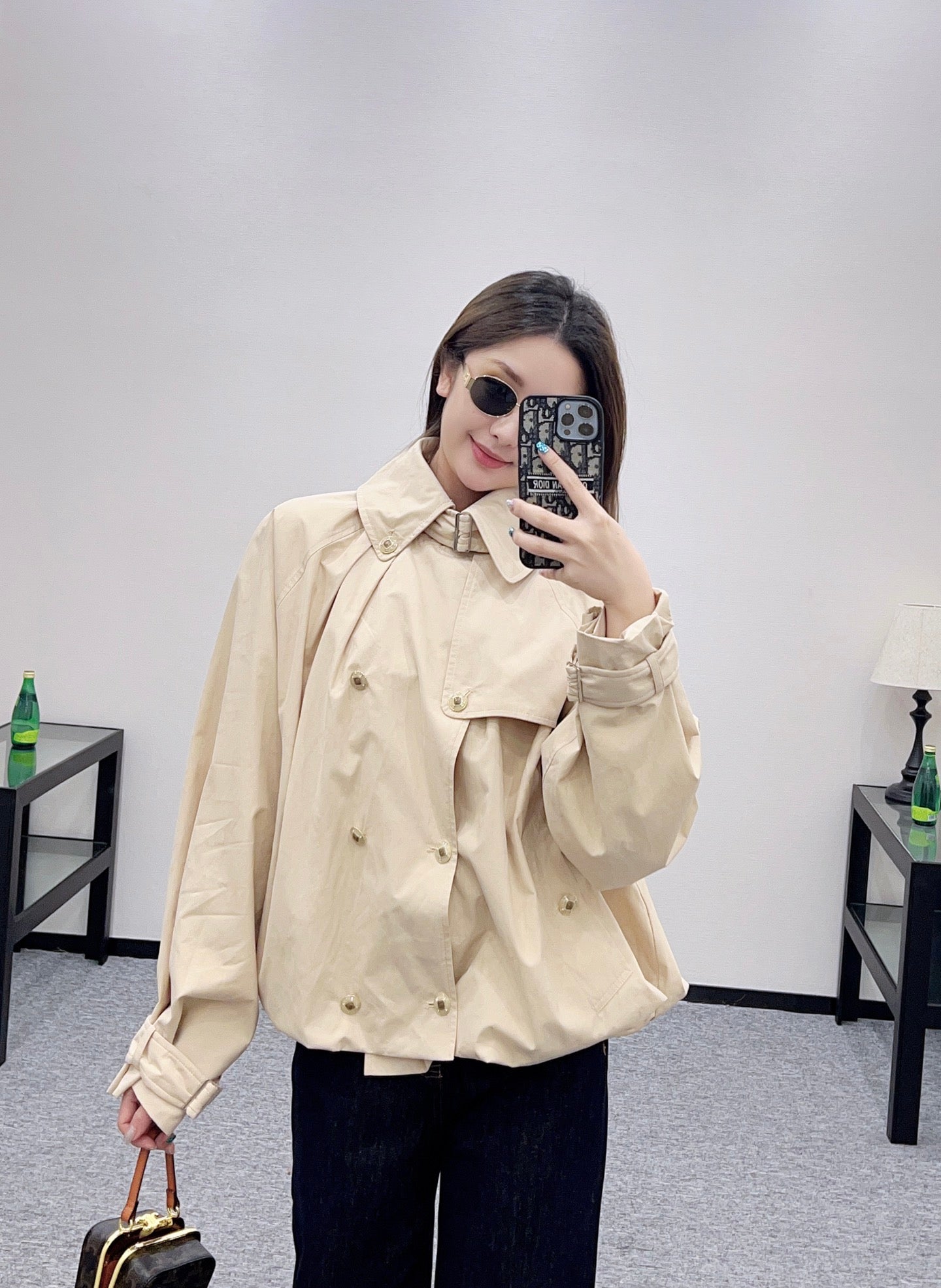 C 25 Short trench coat
