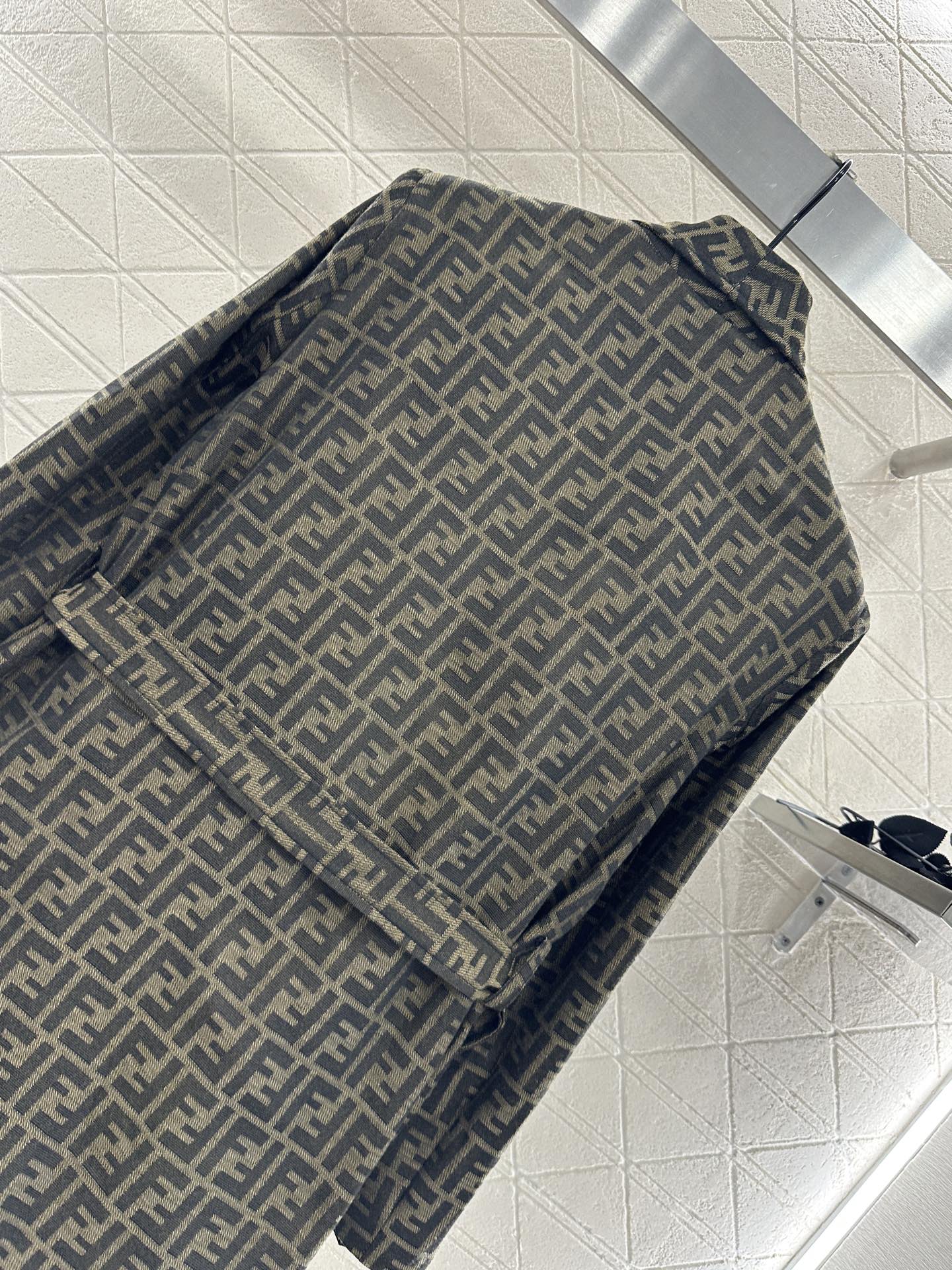 Fi 25 jacquard belted coat