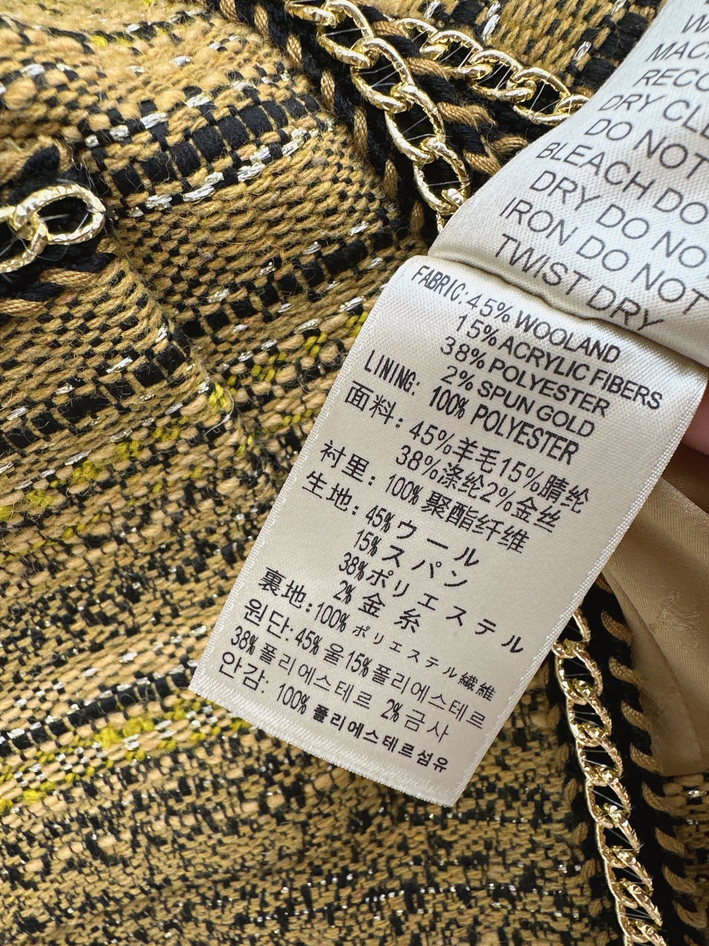 C 25 Trimmed tweed jacket