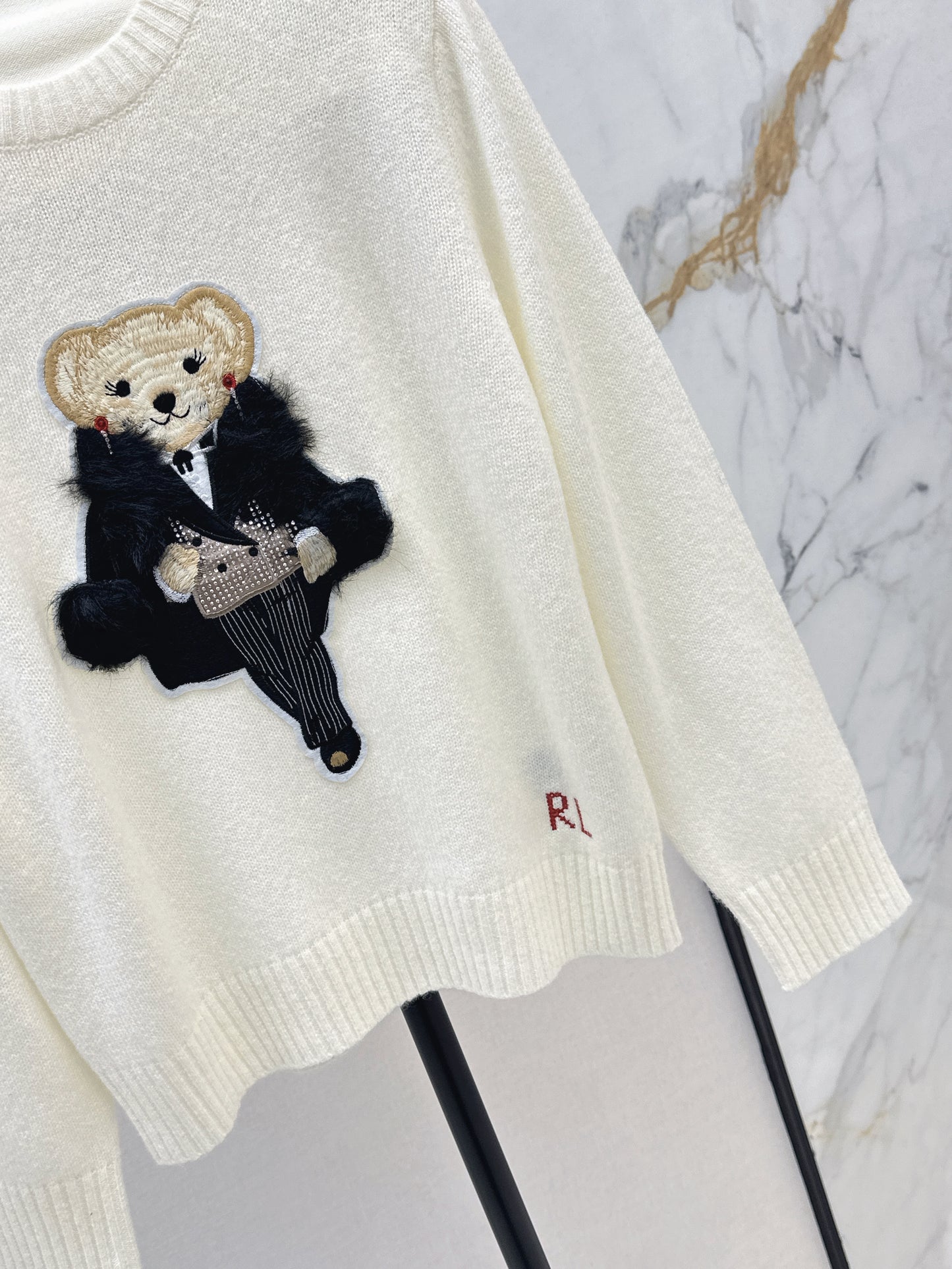 Ral 25 New Bear Embroidered Crew Neck Sweater(white/khaki)