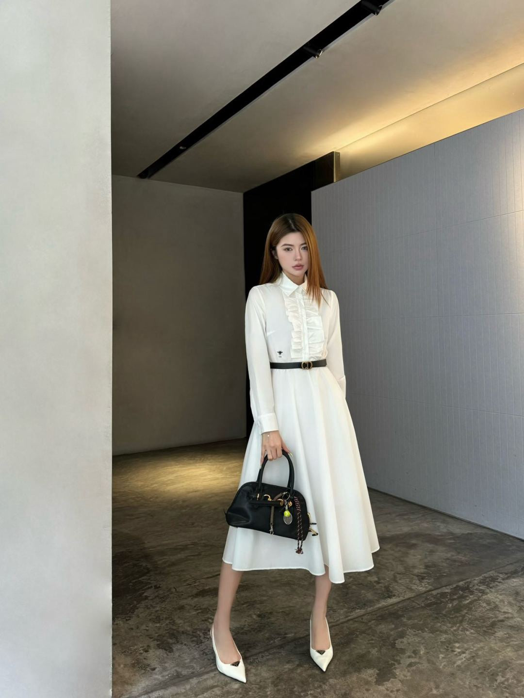 Di 25 Ruffle trim belt dress