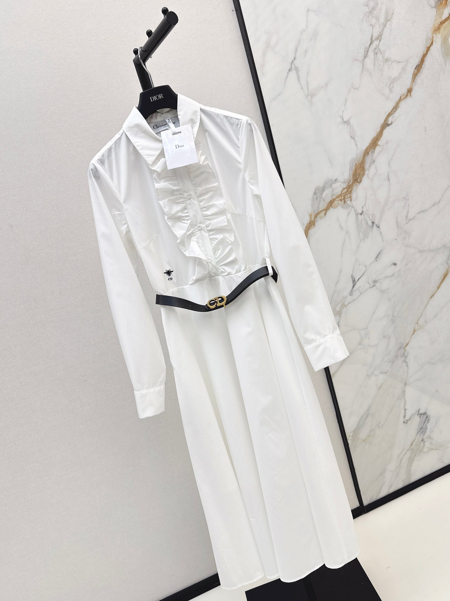 Di 25 Ruffle trim belt dress