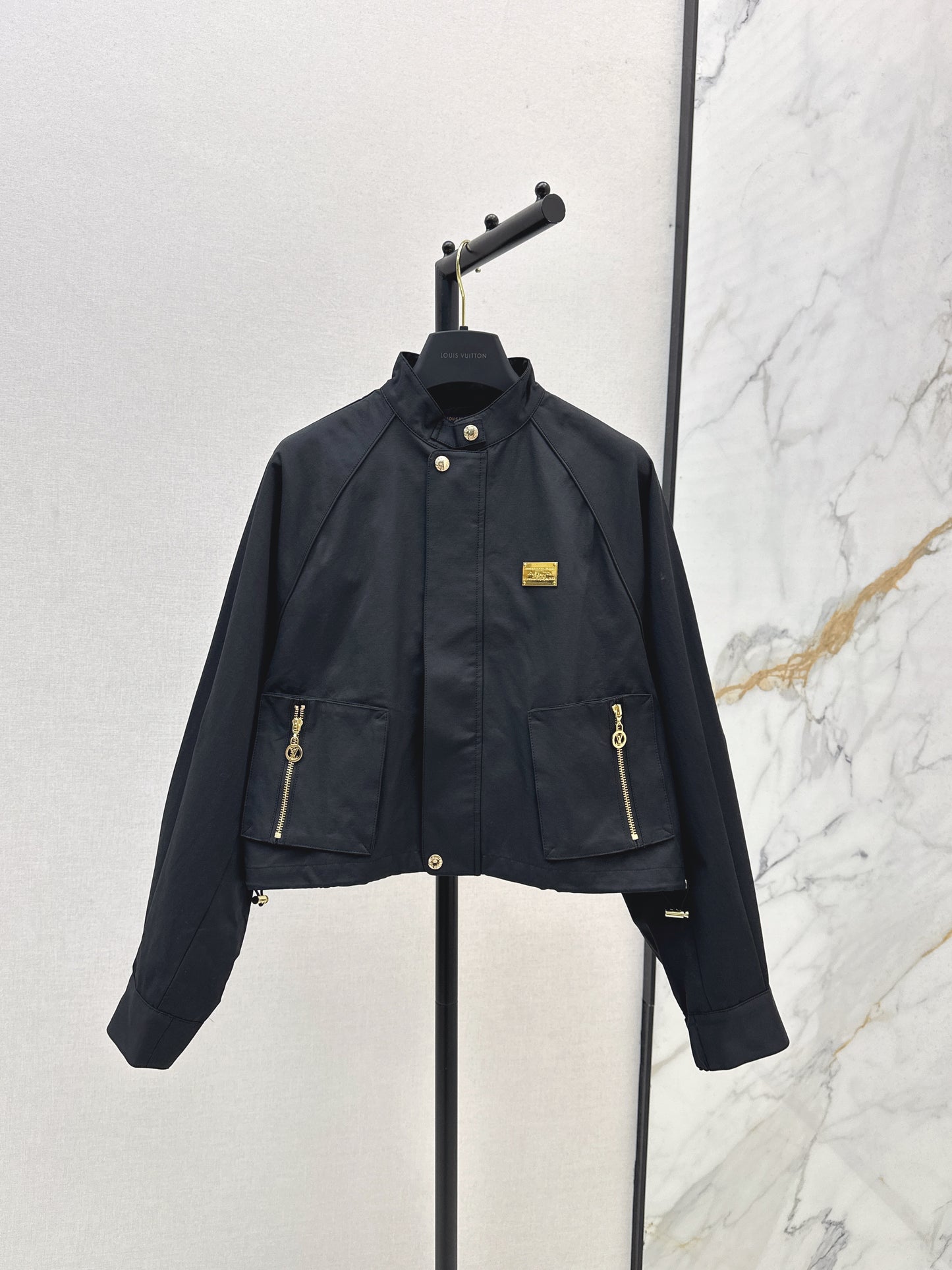 L 25 New style stand collar short windbreaker jacket(black/beige)