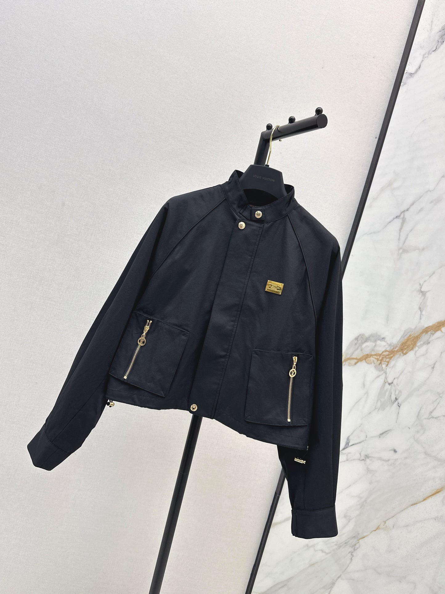 L 25 New style stand collar short windbreaker jacket(black/beige)