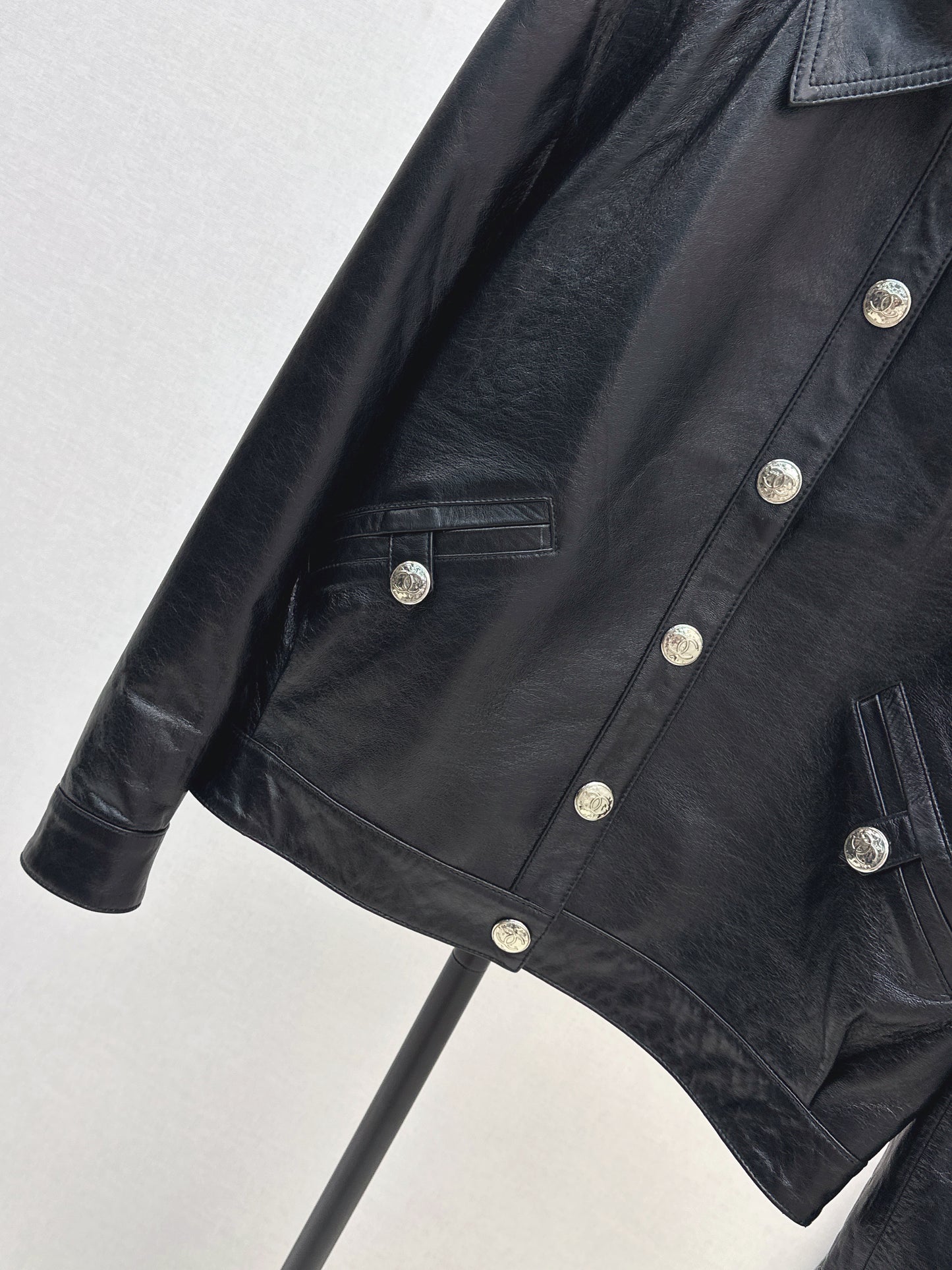 C 25 High-end handmade logo beaded sheepskin jacket(BLACK/BLUE/PINK)
