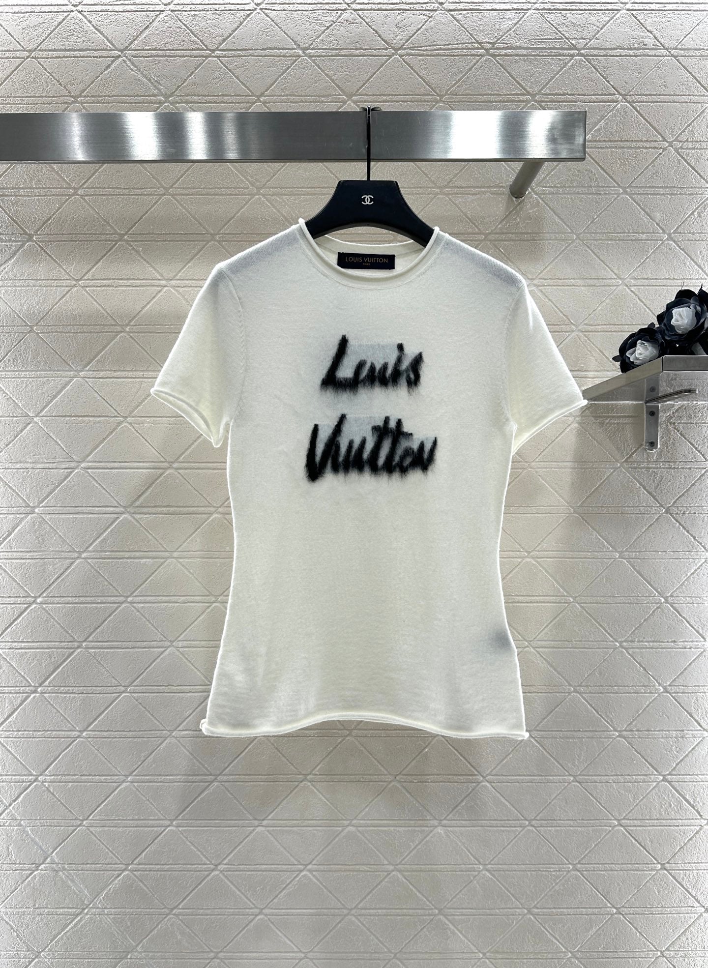 L 25 Letter knitted short sleeved top(brown/white)