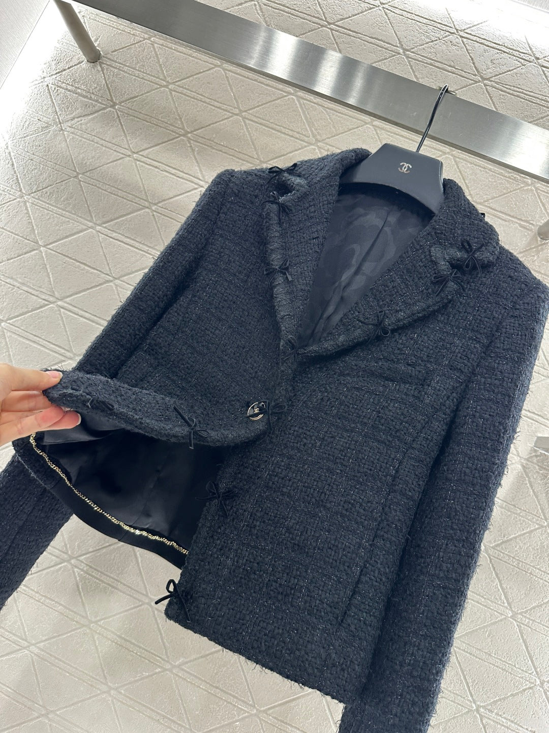 C 25 Lapel bow tie woven suit jacket