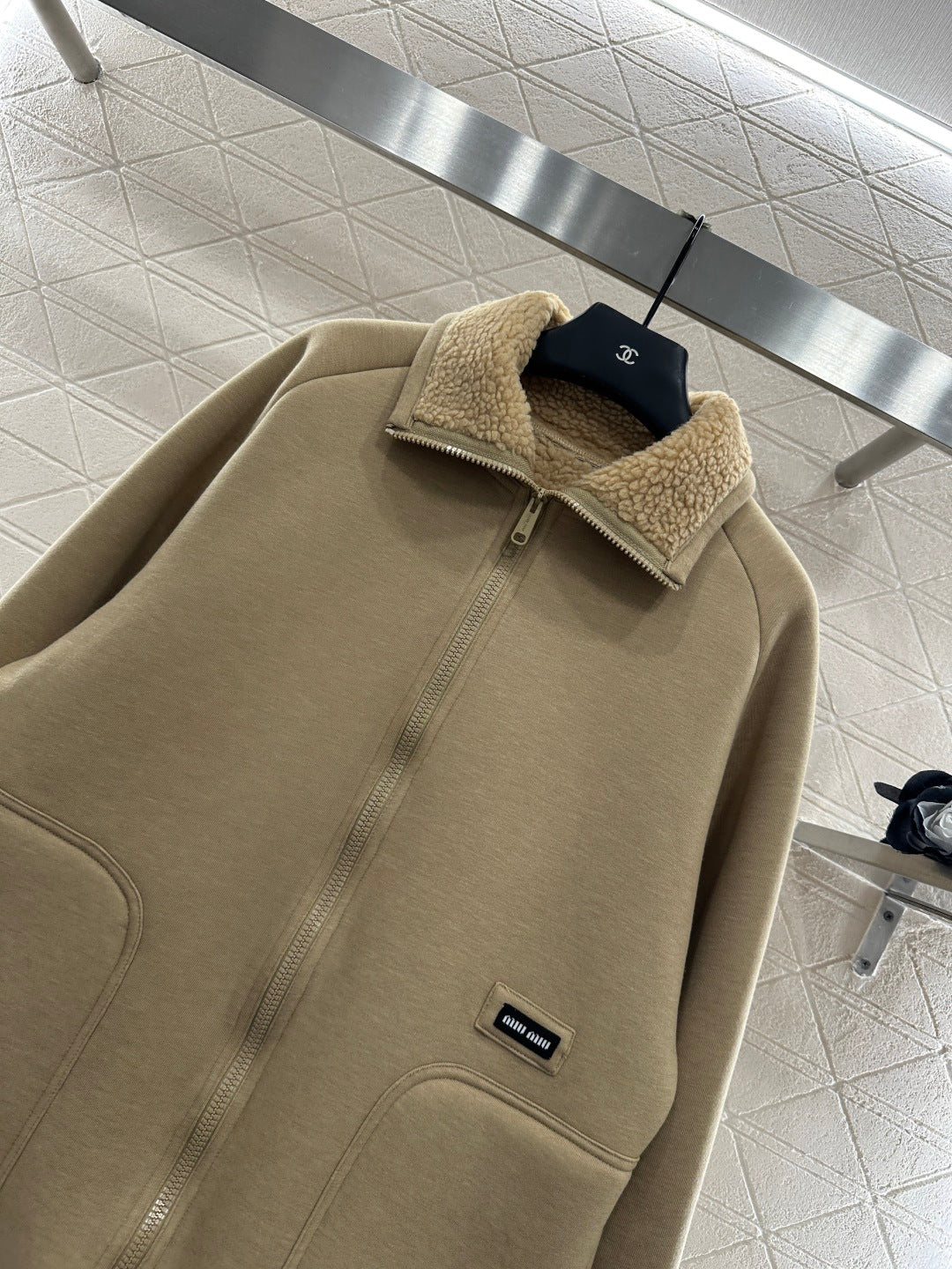 Mi 25 Plush zip-up jacket