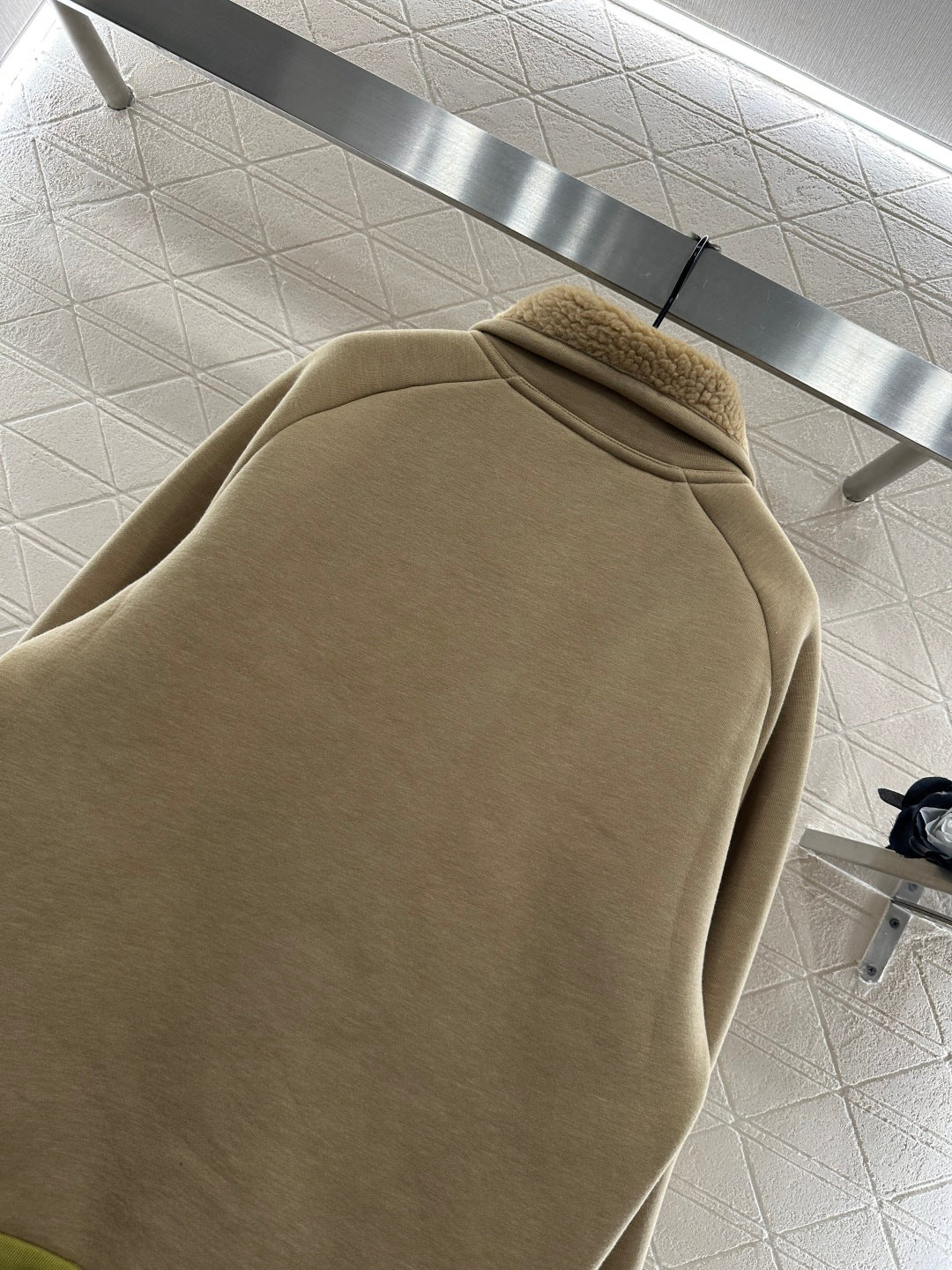 Mi 25 Plush zip-up jacket