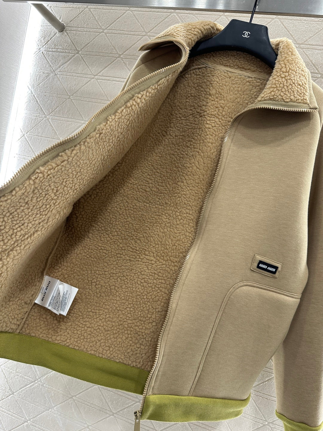 Mi 25 Plush zip-up jacket