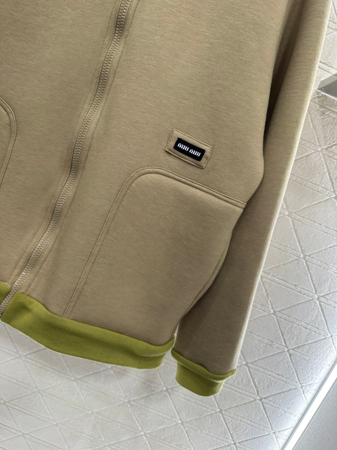 Mi 25 Plush zip-up jacket