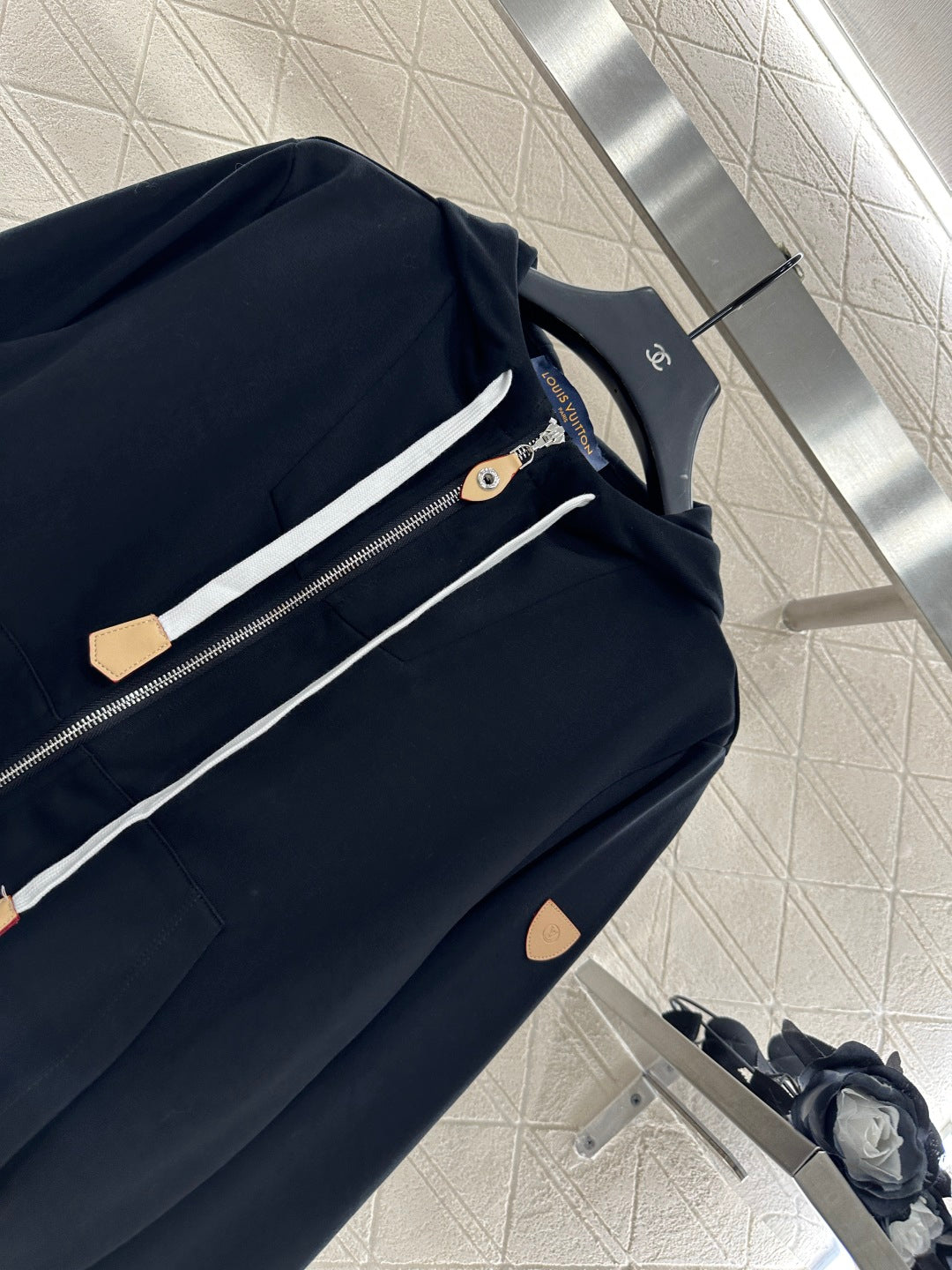 L 25 Casual jacket, shorts and cotton suit