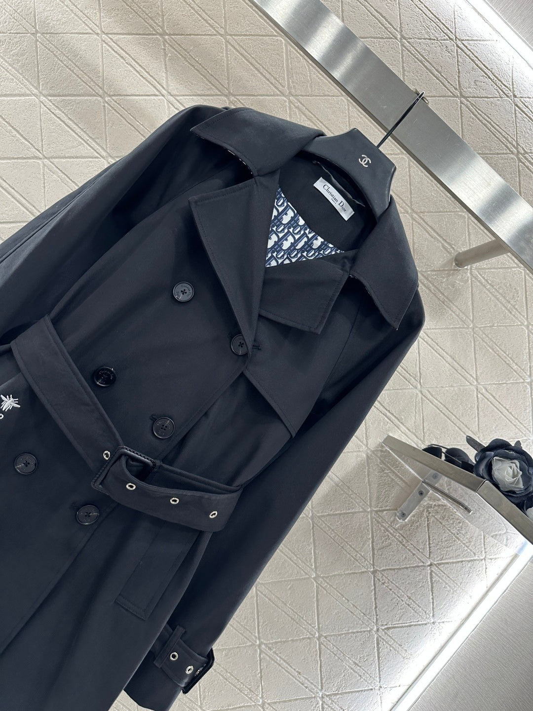 Di 25 lapel belted trench coat