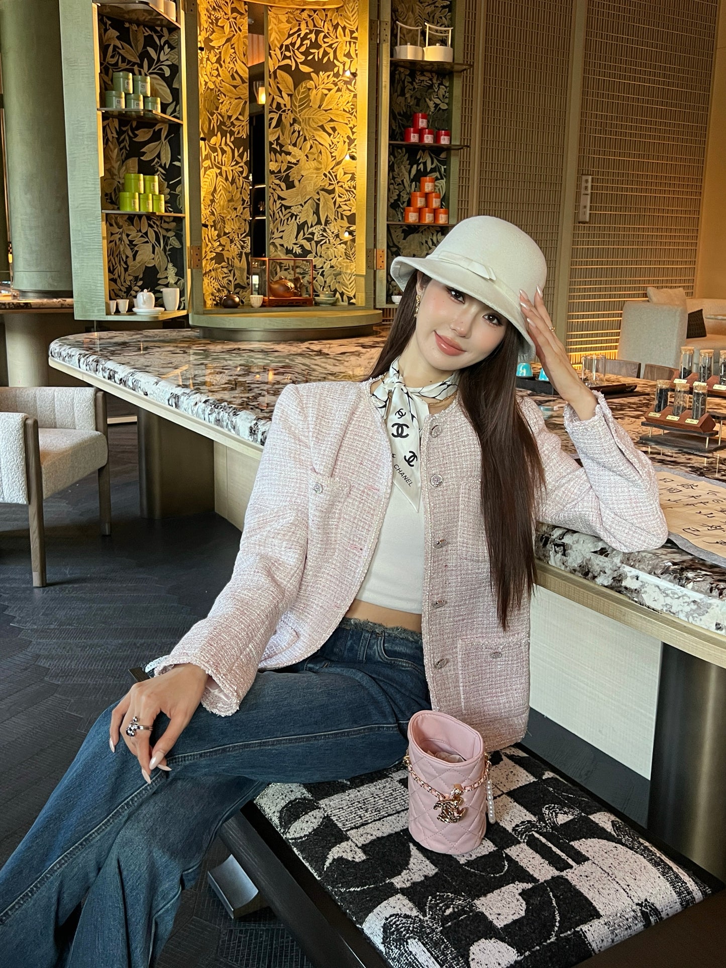 C 25 Pink ladylike woven jacket