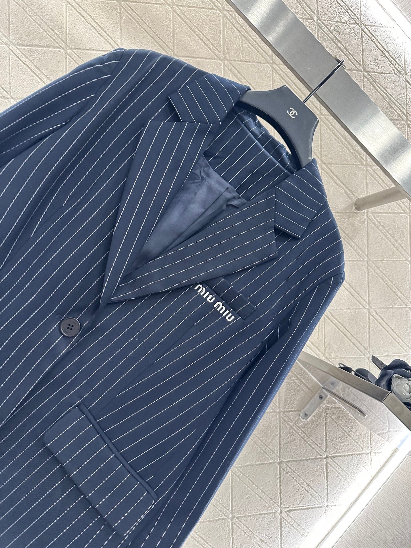 Mi 25 Silhouette striped suit jacket+pants set