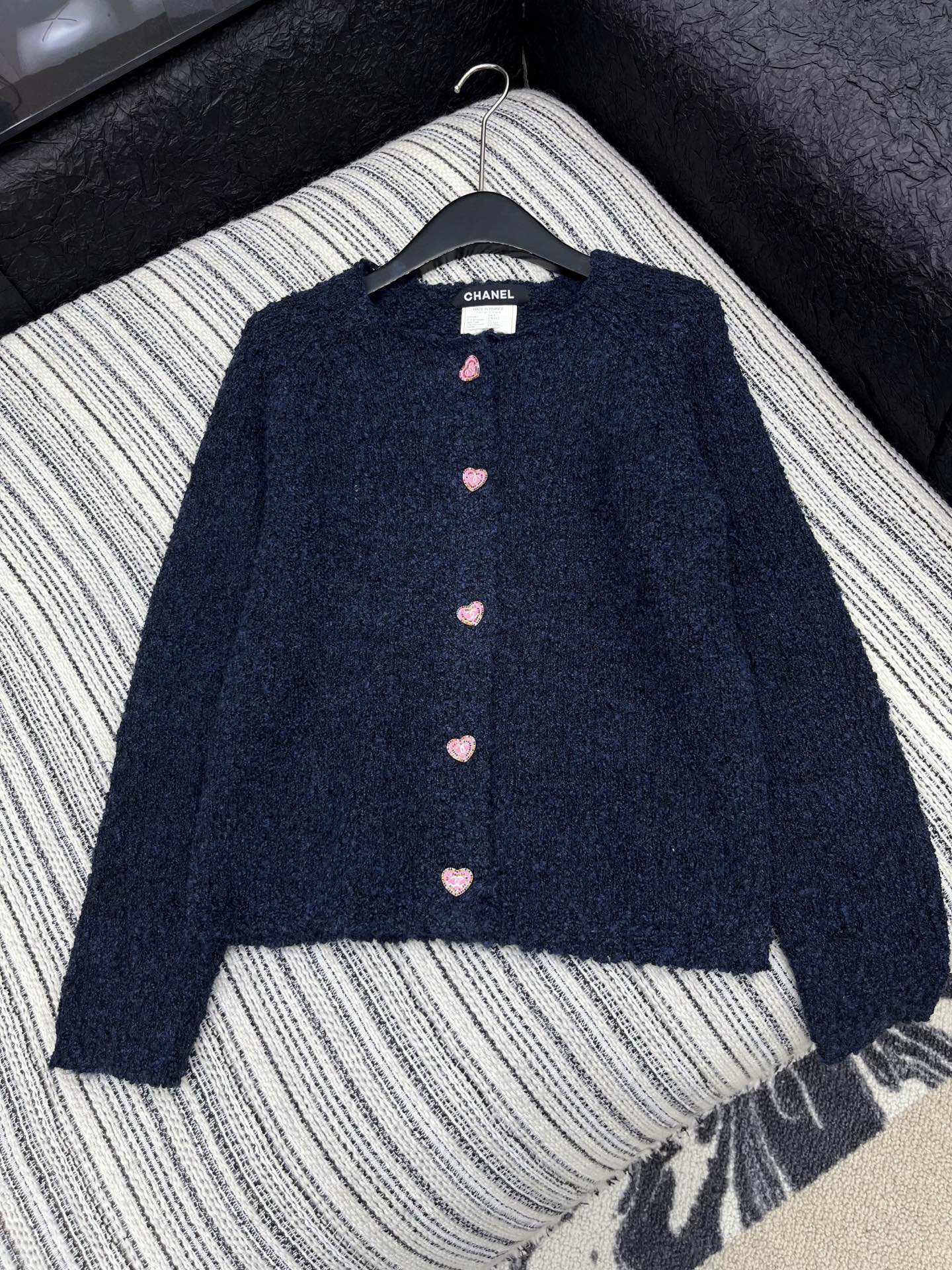 C 25 Love button round neck cardigan