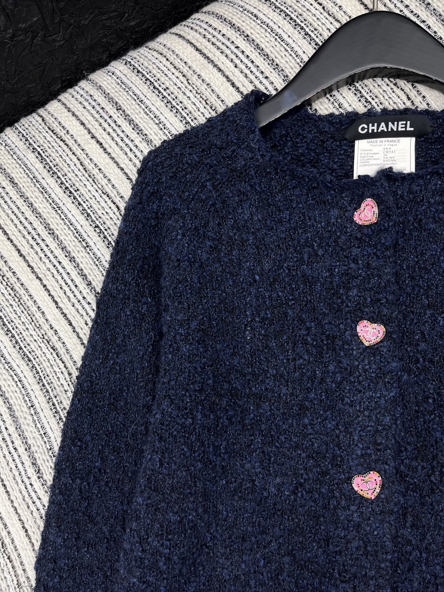 C 25 Love button round neck cardigan