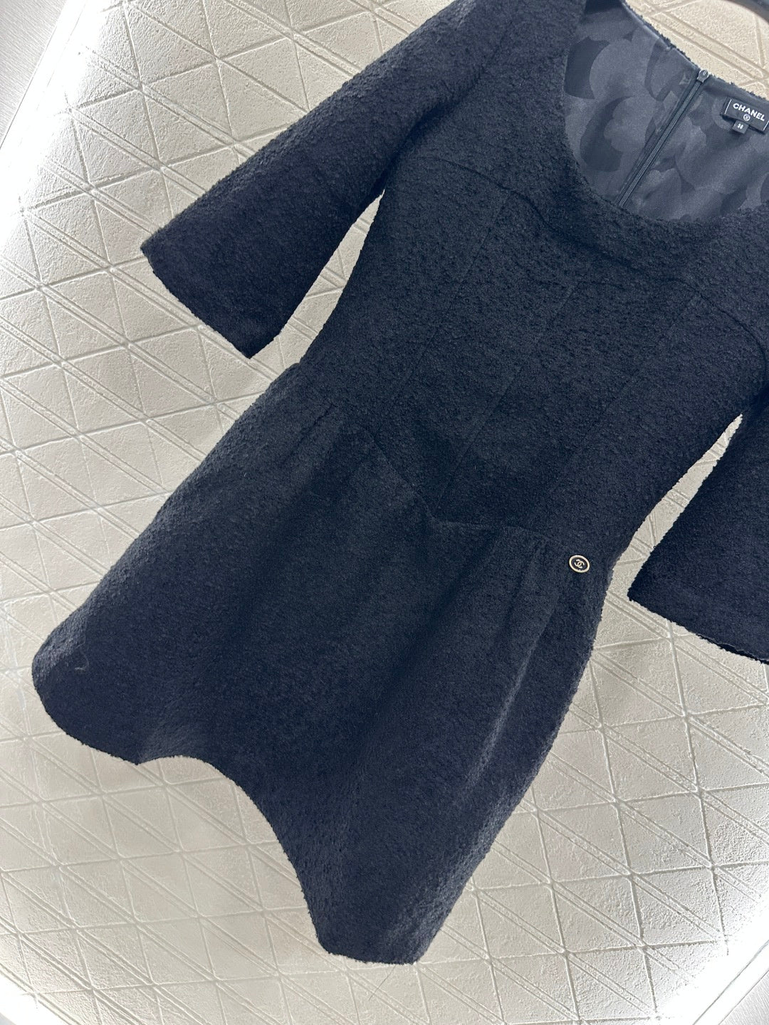 C 25 Mid sleeve round neck wool blend dress(beigi/black)