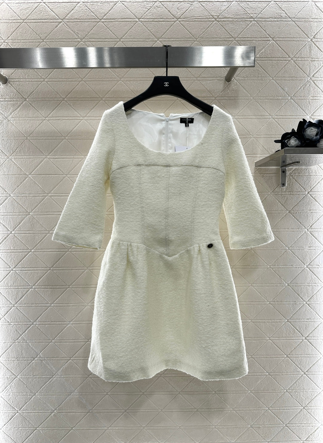 C 25 Mid sleeve round neck wool blend dress(beigi/black)