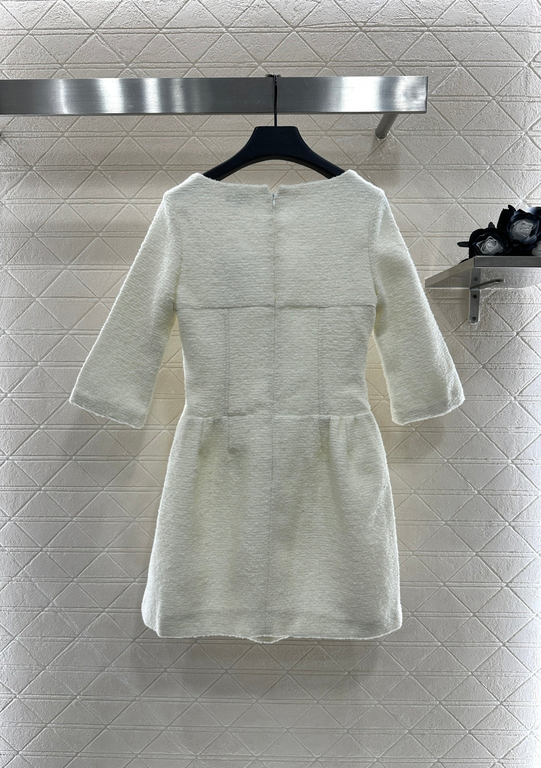 C 25 Mid sleeve round neck wool blend dress(beigi/black)