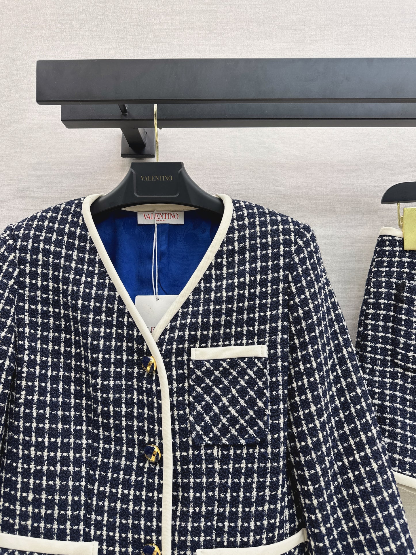 Mi 25 Woven Tweed Jacket + Bow Tie Trimmed Shorts Set