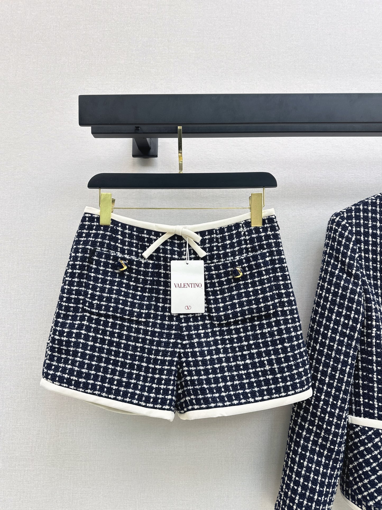 Mi 25 Woven Tweed Jacket + Bow Tie Trimmed Shorts Set