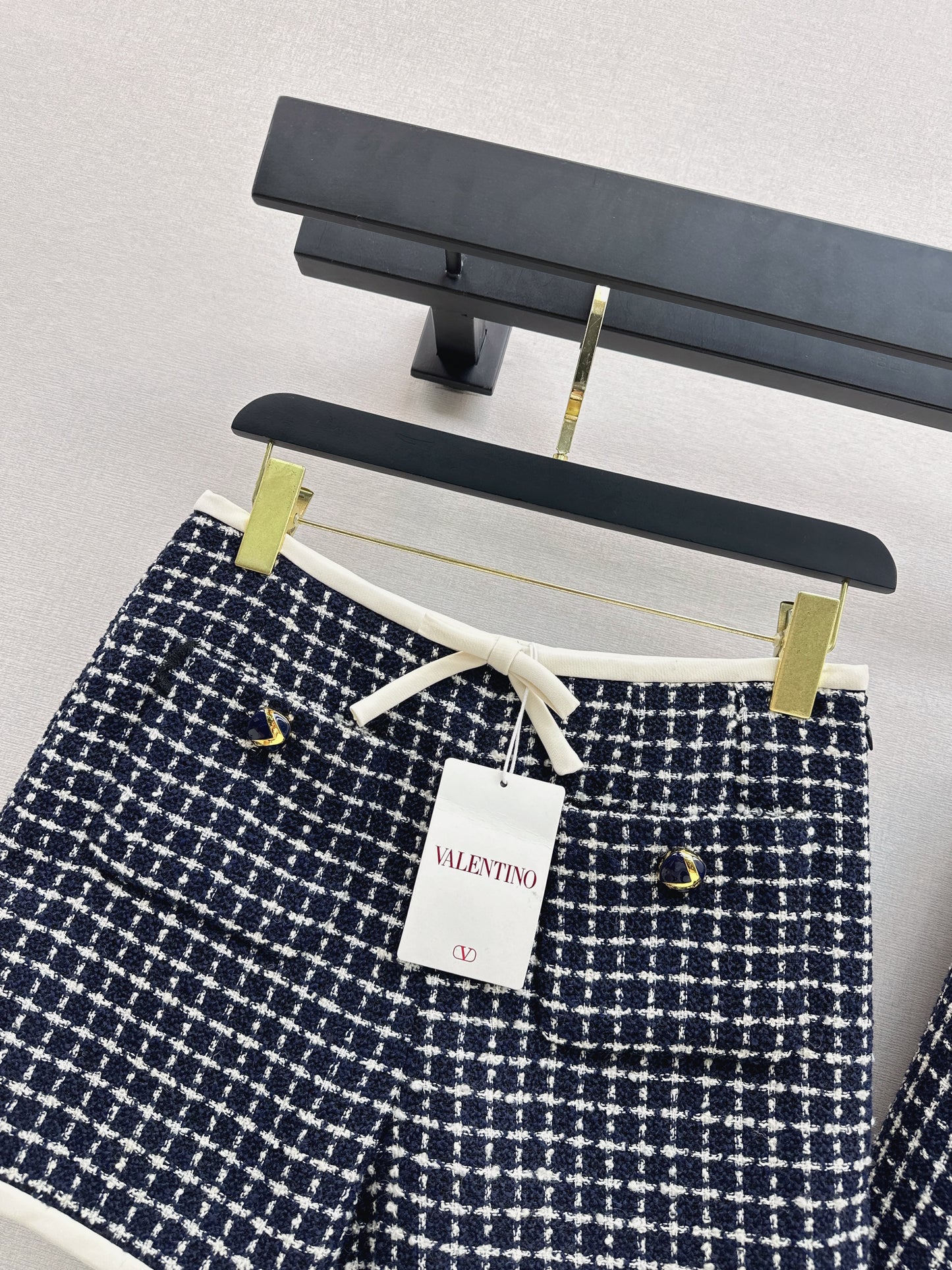 Mi 25 Woven Tweed Jacket + Bow Tie Trimmed Shorts Set