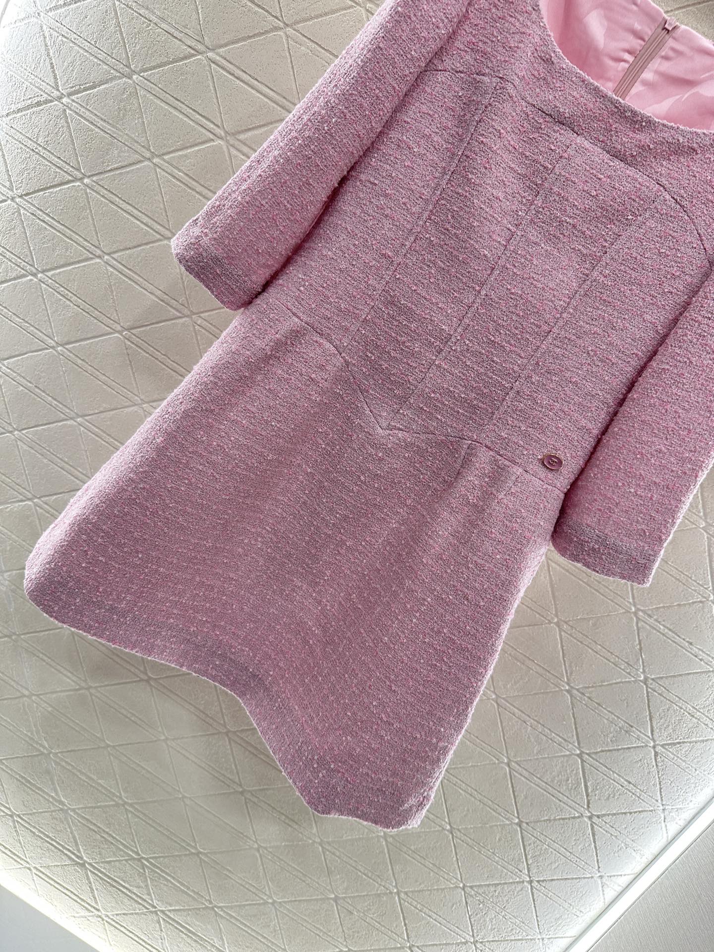C 25 Mid sleeve round neck dress