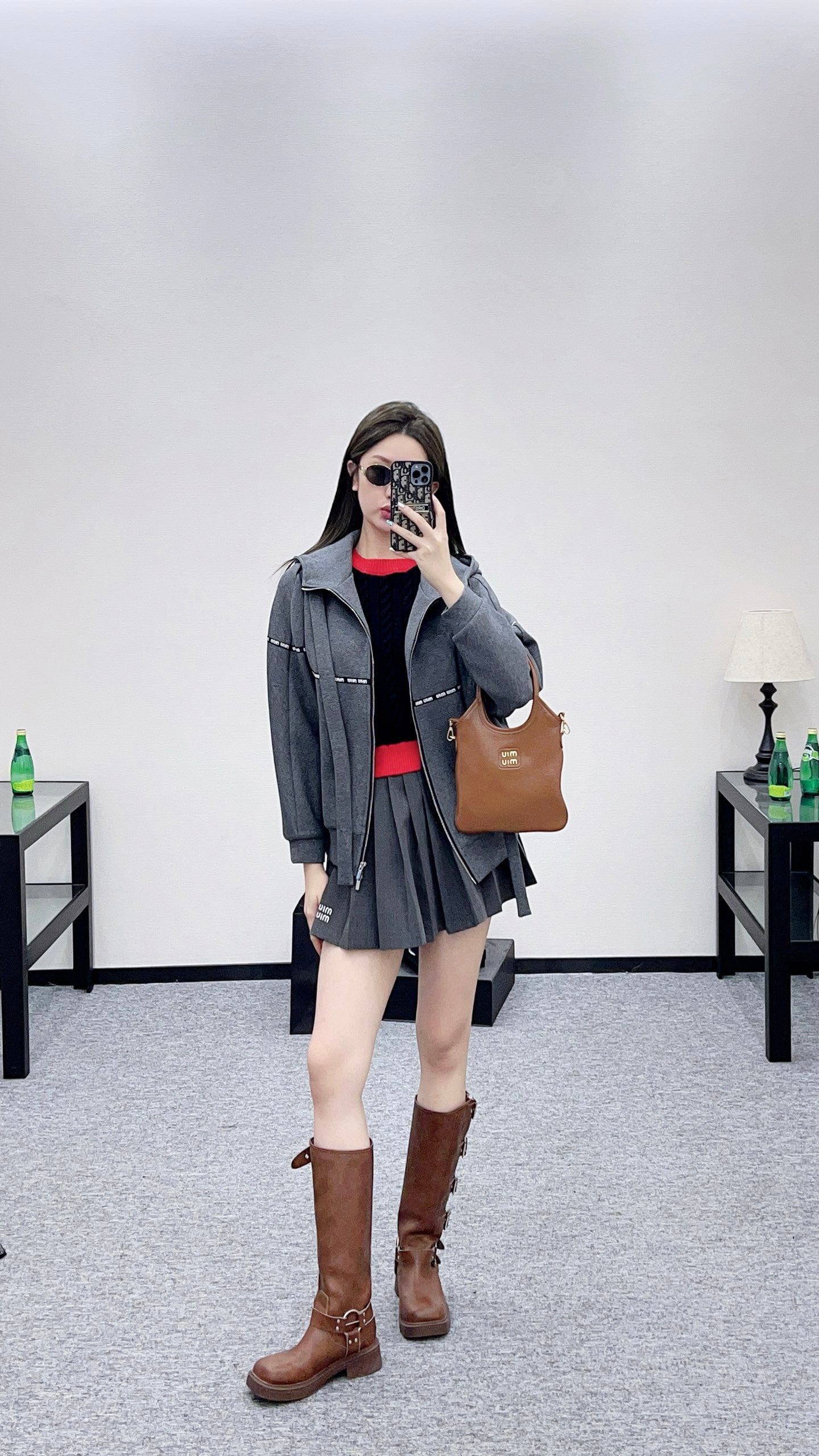 Mi 25 Contour woven hooded jacket (gray/black)