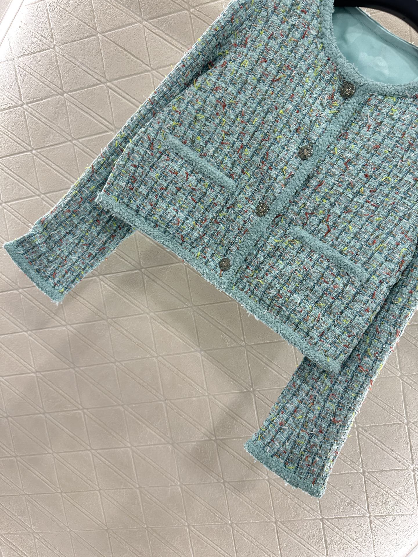 C 25 Colorful woven jacket