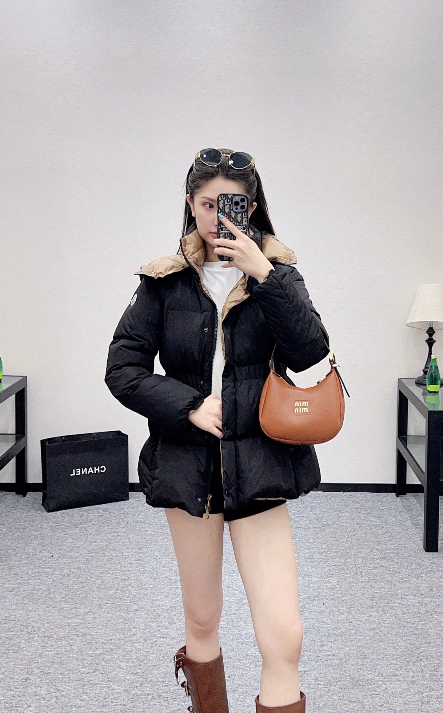 Mon 25 Detachable hooded waist-hugging mid-length down jacket