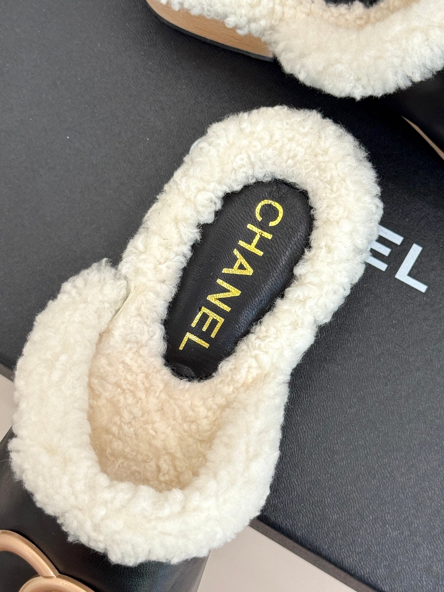 C 25 New Solid Wood Sole Thick-Sole Half Slippers