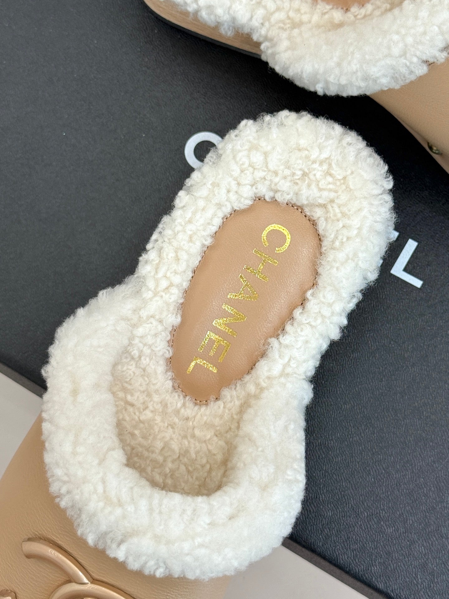 C 25 New Solid Wood Sole Thick-Sole Half Slippers