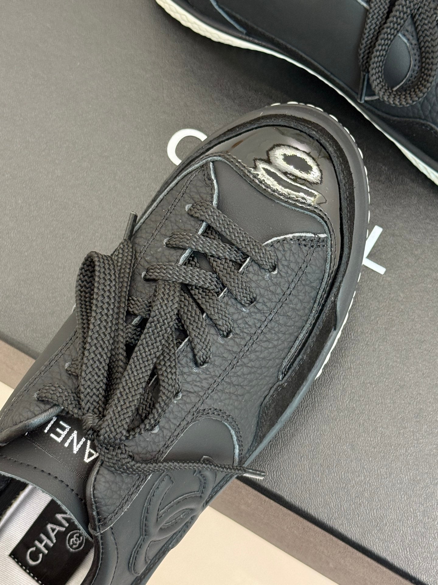C 25K new casual board shoes and sports shoes(WHITE/SILVER/BLACK)
