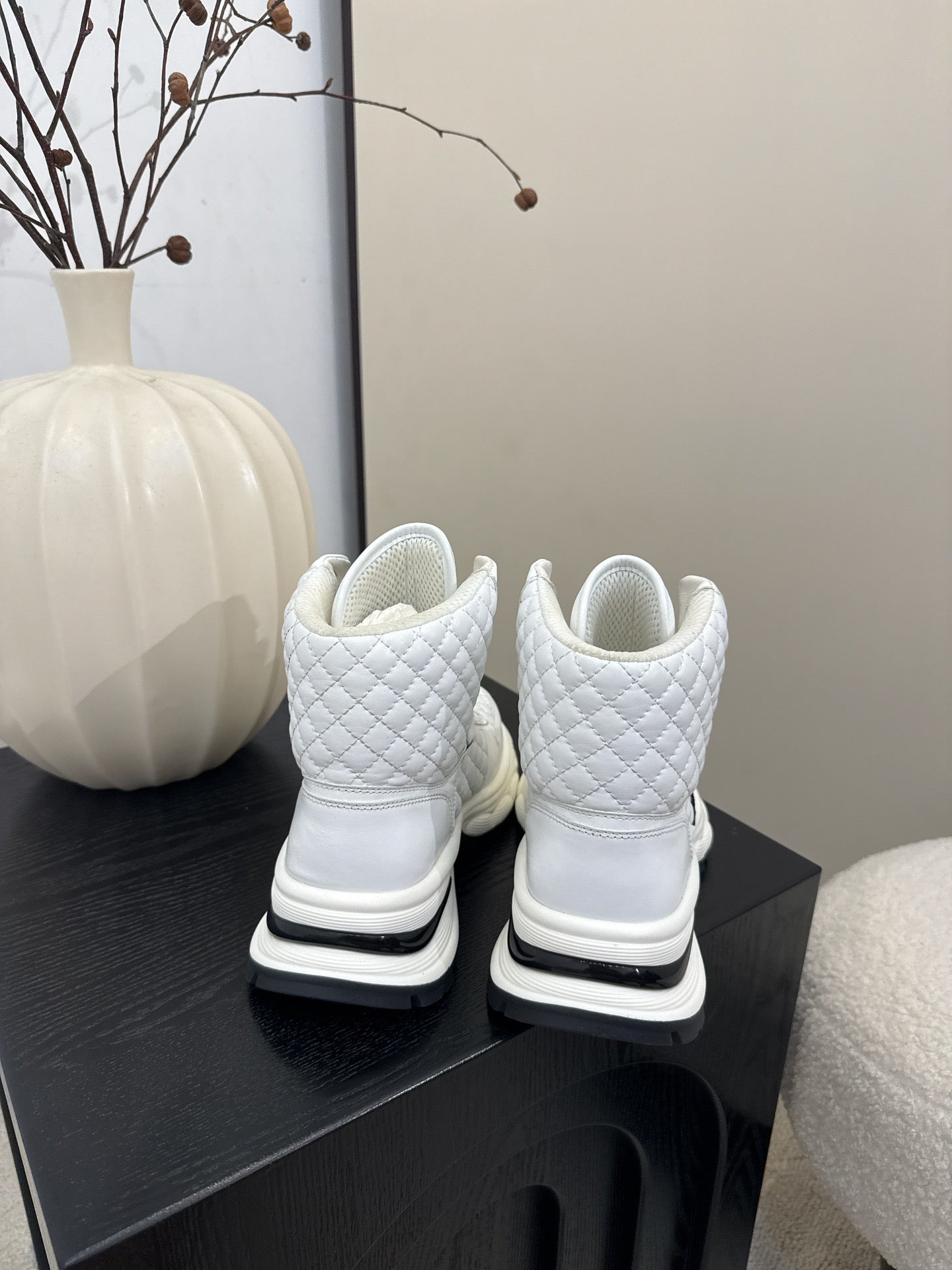 C 25 High top leather casual shoes(WHITE/BLACK)
