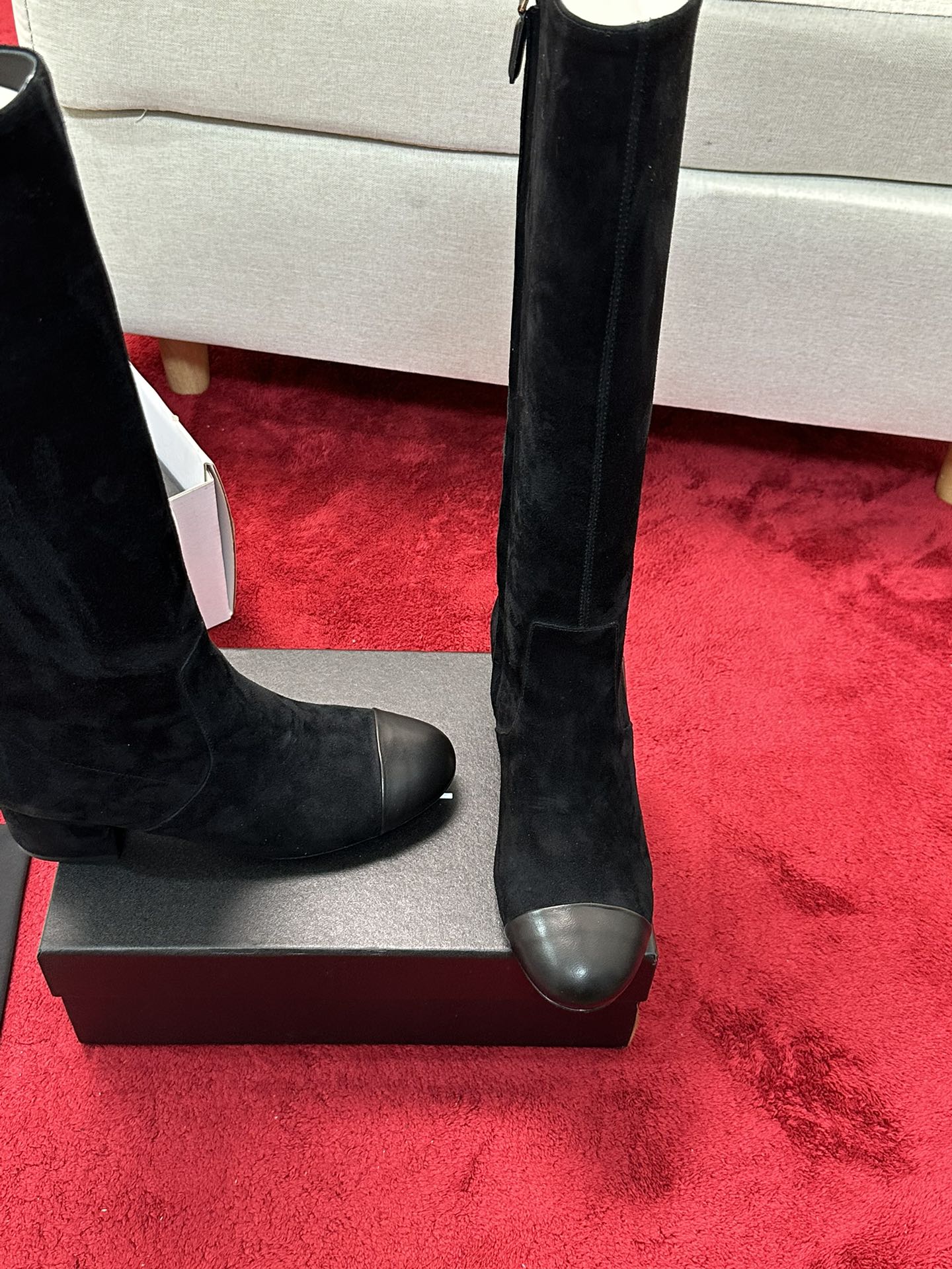 C 25 New fashionable sheepskin boots