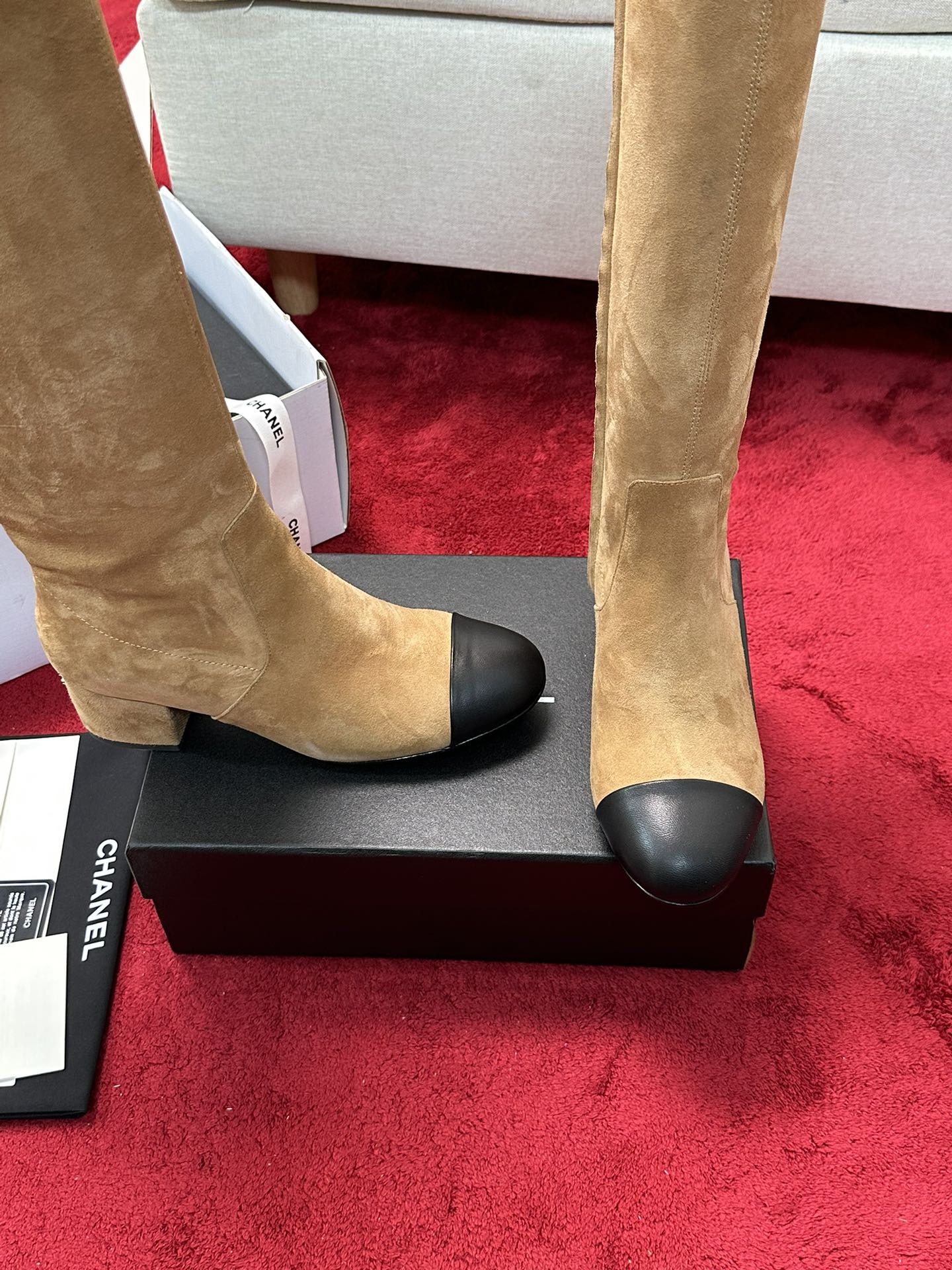 C 25 New fashionable sheepskin boots