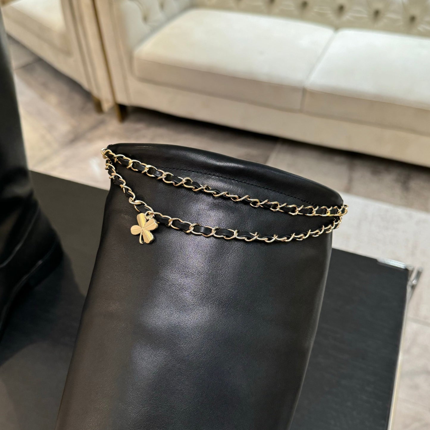 C 25B new chain leather boots