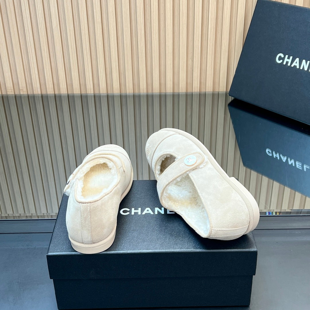 C 25 Mary Jane's lamb wool shoes (black, gray, white)