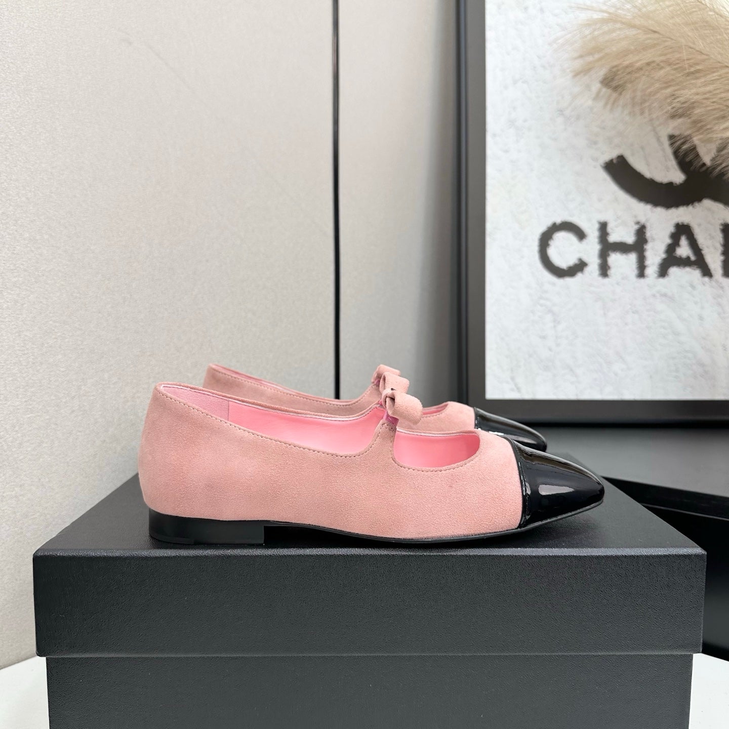 C 25 Pointed painted flat shoes (pink, yellow, green, beige)